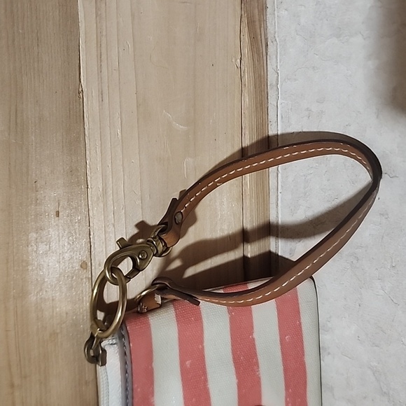 Fossil Wristlet card holder waller - Picture 3 of 7